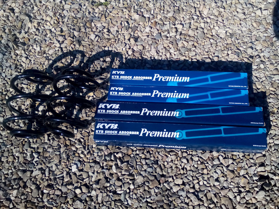 KYB Premium масло і усилені пружини МТ Польша 1