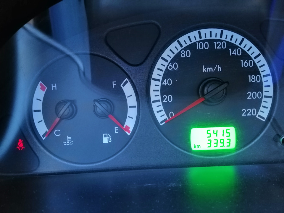 Ризька панель приладів. Індикатор Fuel не працює 1