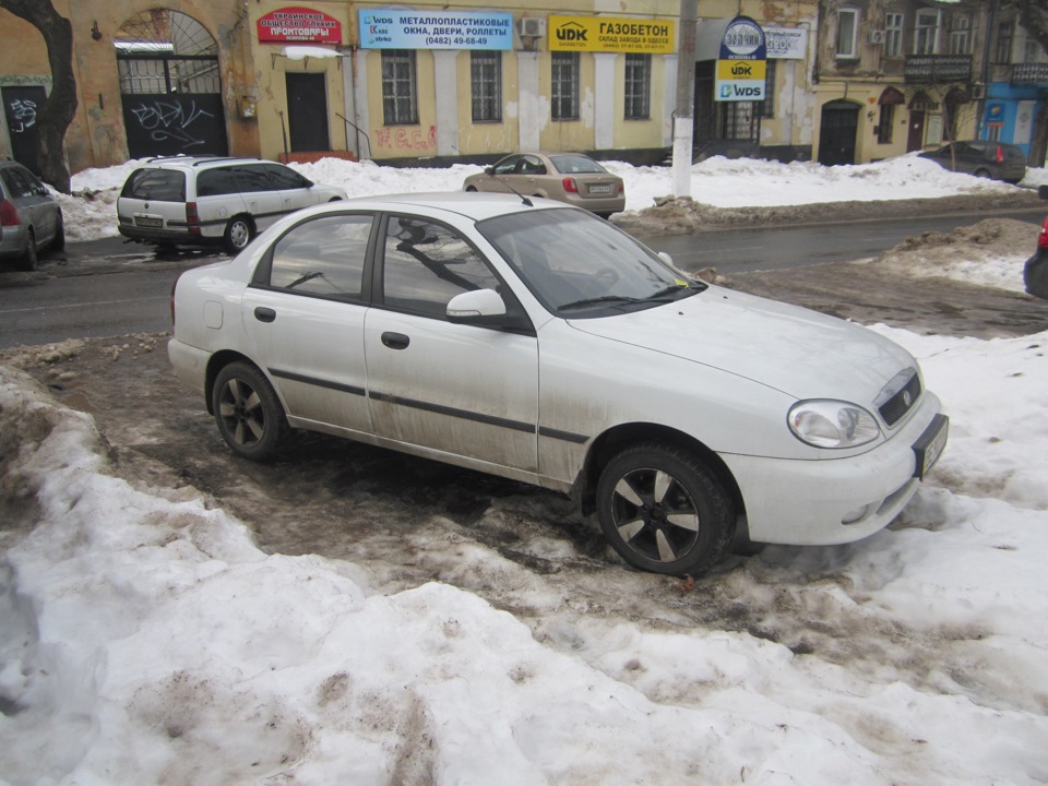 Купив легко сплавні диски R14 з гумою. 1