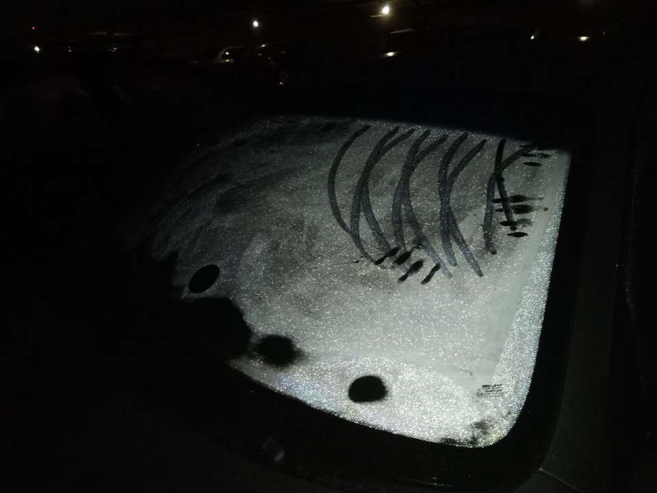 Що зі склом в авто? 1