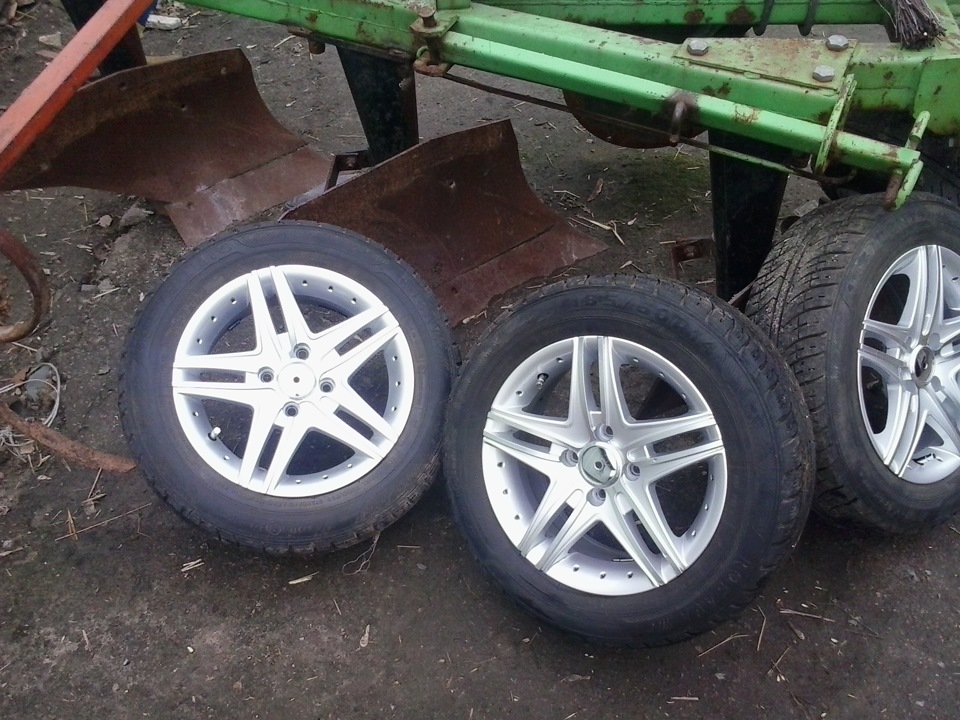 продам диски з гумою R14 1