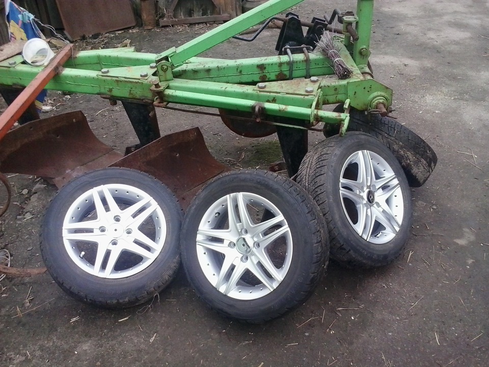 продам диски з гумою R14 5