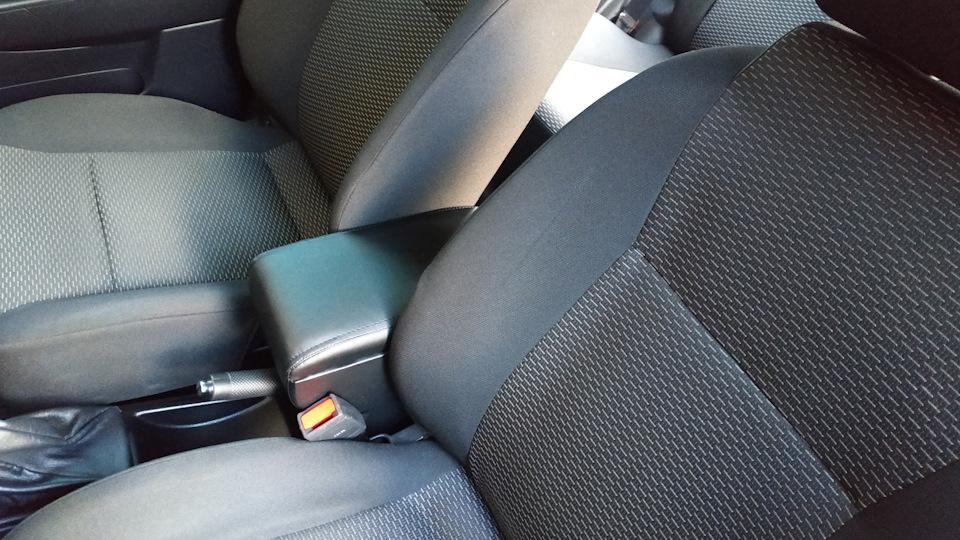 Підлокітник ARMREST 1