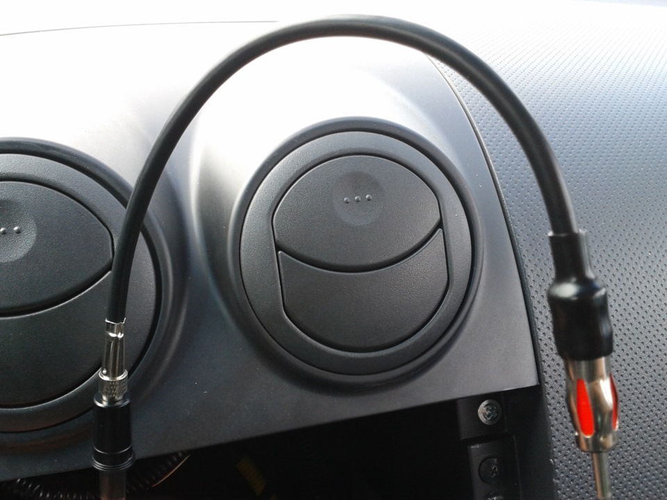 Alpine CDE-180R 4