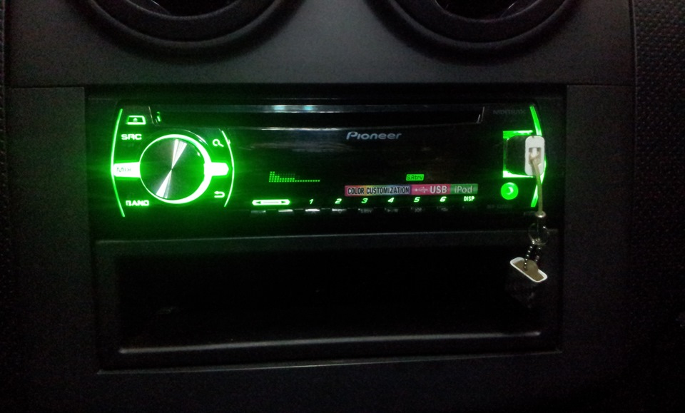 Автомагнітола Pioneer 2