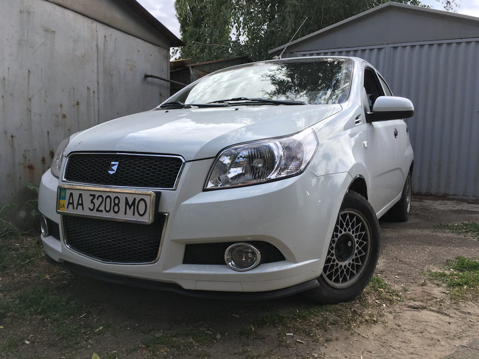 Губа на бампер 2