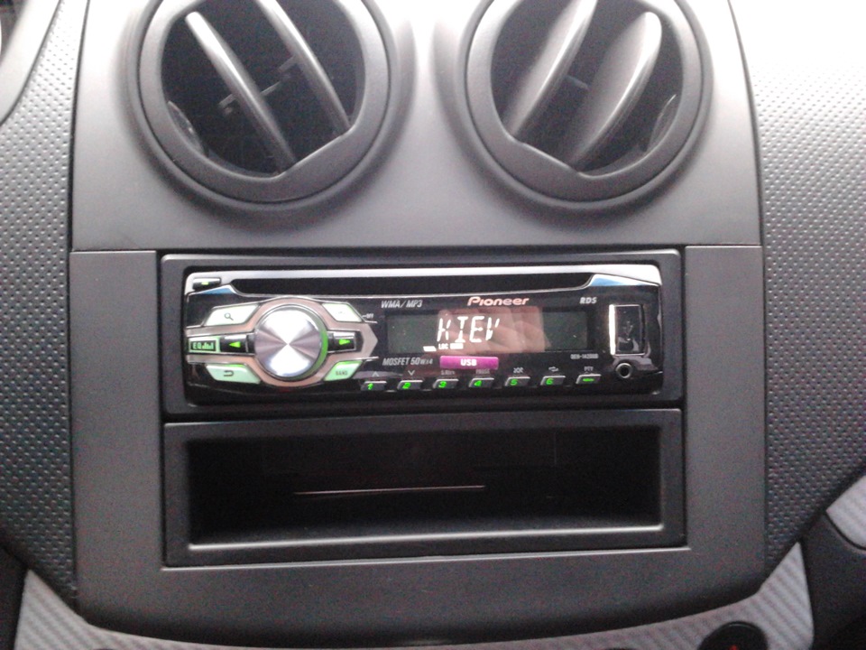 Установка Автомагнітолі Pioneer DEH-1420UB 3
