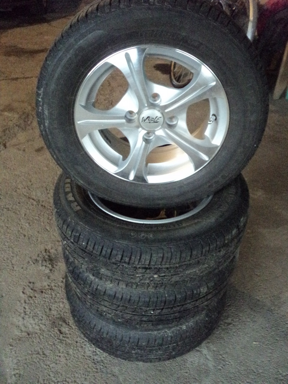 Продам диски Wolf Apollon 519 S R13 4x98 ET35 + гума Minerva 175/70 R13 82T 5